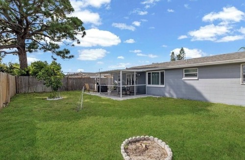 Aloha Gardens House | Private 2BR Retreat Near Tarpon Springs Beaches