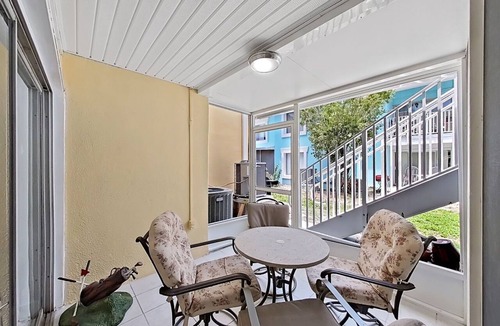 Bayview Condo | Private Beach Getaway 2-Bed Condo in St. Petersburg, FL