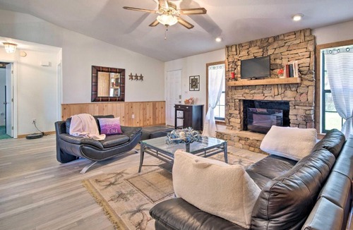 Fellowship House | Private Dock: Lake Rousseau Retreat!