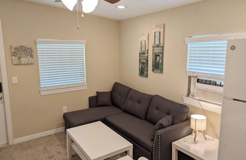 Cypress Gardens Apartment | Private Entrance 1 Bd 1.5 Bath Guest Suite in Cypress Gardens 1 mile to Legoland