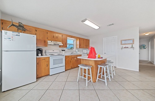 Fort Morgan Pines House | PRIVATE HOME, QUIET AREA, PERFECT GETAWAY, WATER VIEWS