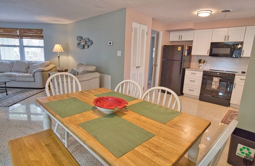 Englewood House | Private home with a pool on a tropical island, only a 2 minute walk to the Gulf!