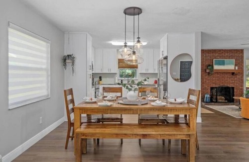Crystal River House | Private Oasis.Near 3 Sisters Springs.Hot Tub.Game Room.RV-Boat Pkg.Pet Friendly