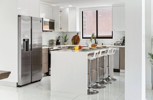 Olympia Heights House | Private Pool & BBQ, Island Kitchen, & Fully Renovated Home in Miami & Near MIA