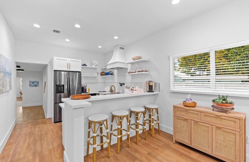 Central Fort Lauderdale House | Private Pool + Firepit + Beach Gear | Short Drive to Beach + Las Olas | Al Mare