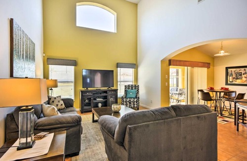 Solana Villa | Private Pool + Game Room! Davenport Family Home