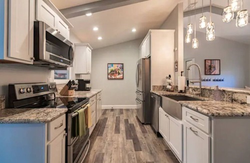 Ocala House | Private pool & game room - mins to Silver Springs