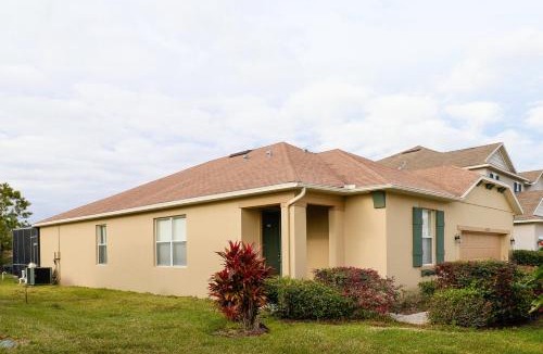 Windwood Bay House | Private Pool, Great for Kids, 12 Miles to Disney Dogs OK, Snowbirds Welcome