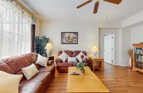 Windwood Bay House | Private Pool, Great for Kids, 12 Miles to Disney Dogs OK, Snowbirds Welcome