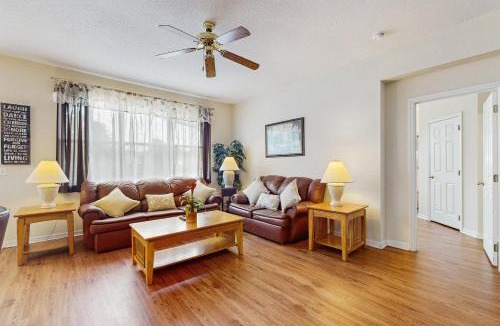 Windwood Bay House | Private Pool, Great for Kids, 12 Miles to Disney Dogs OK, Snowbirds Welcome