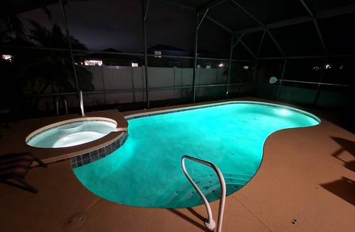 Solana House | Private Pool, Spa, Games Room, close to Disney one story, in gated community