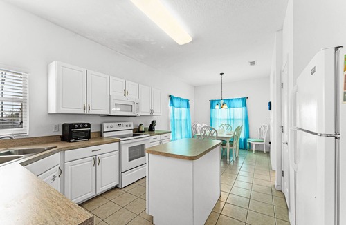 Highgate Park Villa | Private Pool & Spa! Gated Community! Magical Memories! 117