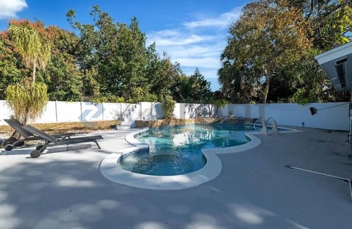 South Seminole Heights House | Private Poolside Guesthouse Near Downtown Tampa & Armature Works