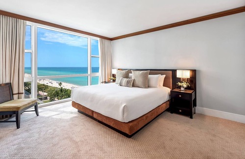 North Beach Condo | Private Residence at Carillon Miami Resort - 911