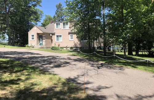 Baxter House | Private Secluded Beachfront Home On 3 Acres