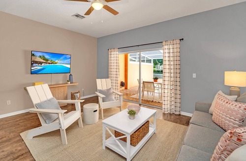 Silver Creek House | Private splash pool + Resort pool/clubhouse
