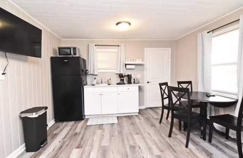 Winter Garden Apartment | Private Studio Apt #7 by Bike Trail & Historic Downtown Winter Garden