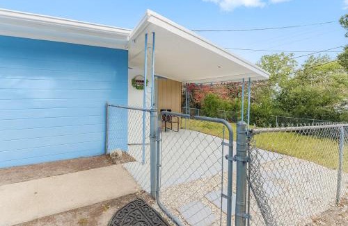 New Port Richey House | Private Studio in Holiday, Florida