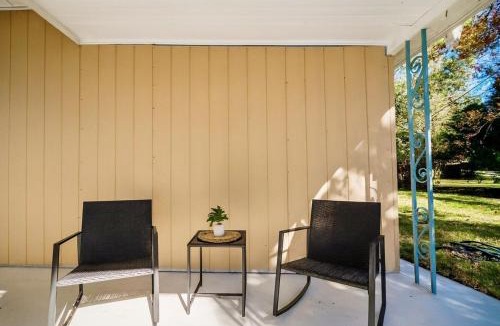New Port Richey House | Private Studio in Holiday, Florida