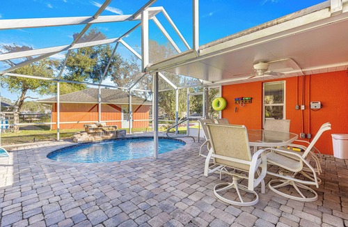 Ocala House | Private SW Ocala pool retreat near WEC, FAST, Hospitals, Shopping, & Downtown