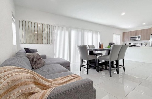 Florida City House | Private Yoga Space & Cold Plunge Near Everglades