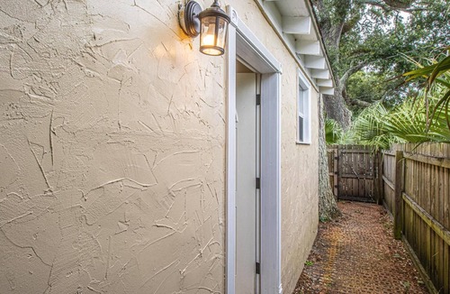 Biloxi House | Quaint street with beach views & great access to town!