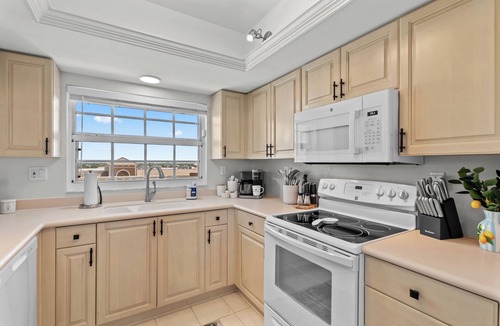 Vanderbilt Beach Condo | QUIET RETREAT - On Vanderbilt Beach – 7th Floor Gulf Views, All NEW Decor, Pool