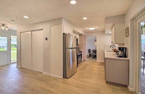 Golden Beach Estates House | Quiet Satellite Beach Home w/Lanai, Walk to Beach