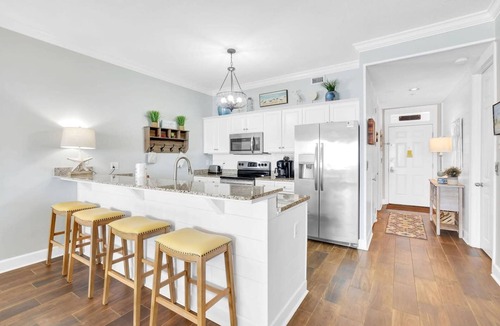 Orange Beach East Apartment | Regency Isle 806 2 BR 2 5 BA gulf-front SLEEPS 7