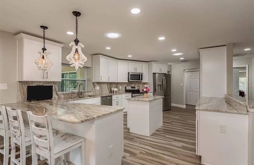 New Port Richey House | Relax all winter in this 3000sqft private family and pet friendly paradise.