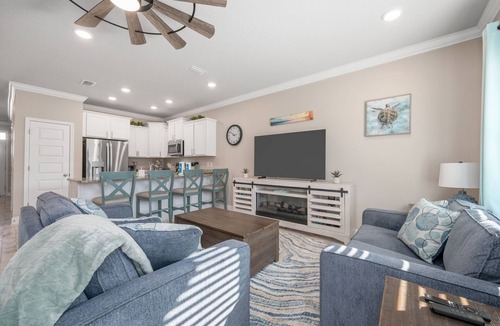 South Pensacola House | Relax in Peaceful Coastal Retreat Near Pensacola Beaches & Downtown, Sleeps 8