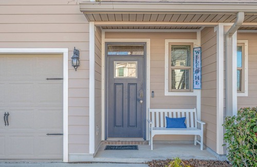 South Pensacola House | Relax in Peaceful Coastal Retreat Near Pensacola Beaches & Downtown, Sleeps 8