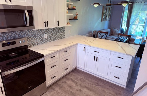Central Naples Condo | Relax & Unwind in Paradise FL - Fully Renovated -Golf Views Prime Location
