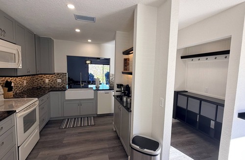 Lake Magdalene House | Relaxing, newly renovated 2 bedroom townhome in vibrant Tampa