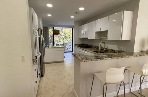 Indian River Shores Condo | Remodeled 3 bedroom condo, only 100 feet from the sandy private beach. Sleeps 10