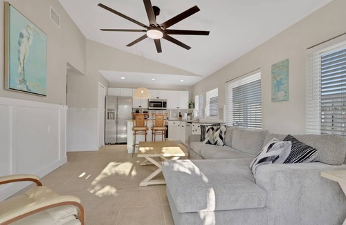 Matlacha House | Remodeled Matlacha Fishing Cottage | Gulf-Access Canal, Dock, Bikes & Boat Parking
