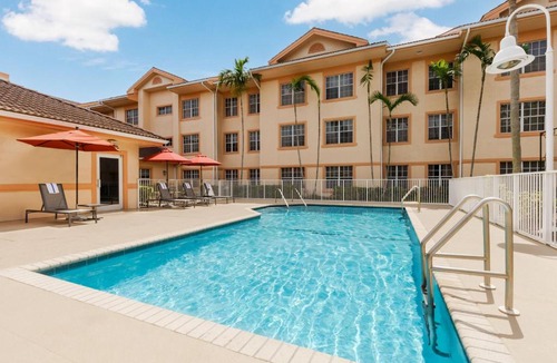 Villages of Palm Beach Lakes Hotel | Residence Inn by Marriott West Palm Beach