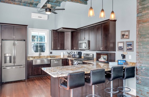 South 7th Ward Bed & Breakfast | Restored 4BR Creole cottage in Marigny. Sleeps 12, 2 kitchens, patio, walk to Frenchmen & FQ.