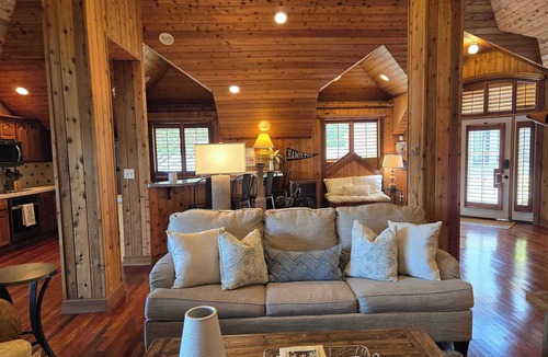 Alexander City Apartment | Retreat at Lake Martin