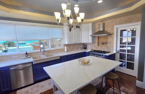 Crescent Beach House | Retreat with Breathtaking Sunrises & Sunsets-Pool-Hot tub-Elevator