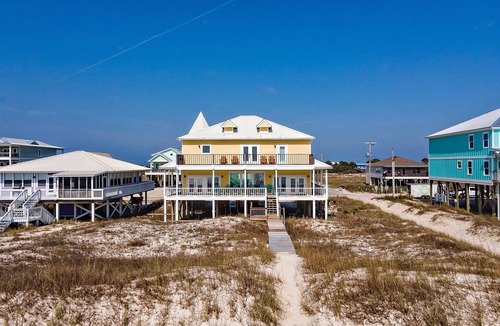 Saint Elmo House | Revive and Relax at Coastsoul Revival Your Fort Morgan Getaway! Gulf Front