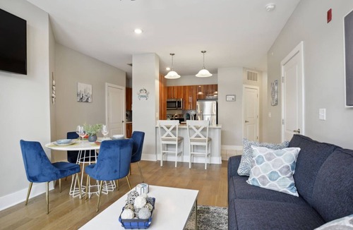 Highlands - Perkins Condo | River House Apartments