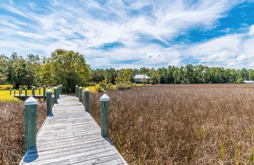Theodore House | River House minutes to Dauphin Island. Perfect getaway for quiet peaceful rest