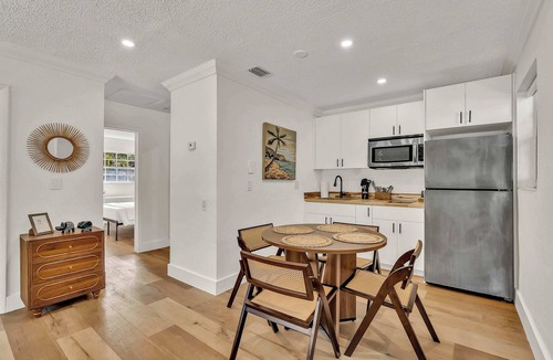 Sailboat Bend Condo | Riverside Condo w/Parking & Pets, Near Riverwalk Fort Lauderdale
