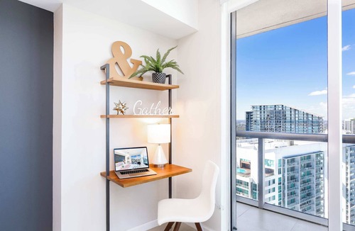 Downtown Miami Apartment | Riverwalk Access | Chic Brickell Condo