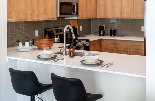 Florida Center Apartment | Riviere 2BR Apartment Pet Friendly Oasis Sleeps 6 Close to Epic Universe Pool & Gym
