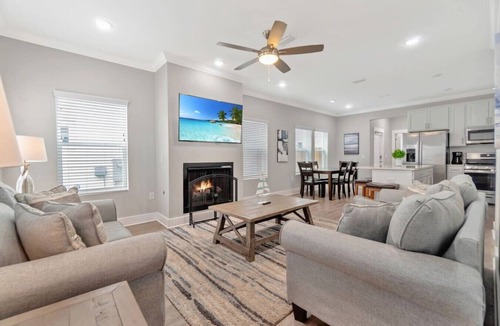 South Pensacola House | Romana Hideaway-Main House, Downtown, New Listing!