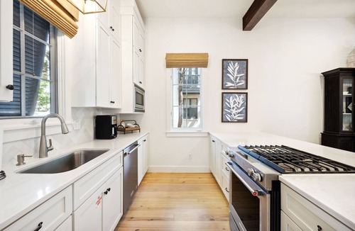 Rosemary Beach House | Rose Cottage — Cozy Rosemary Beach Getaway with Bikes, Steps from the Sand