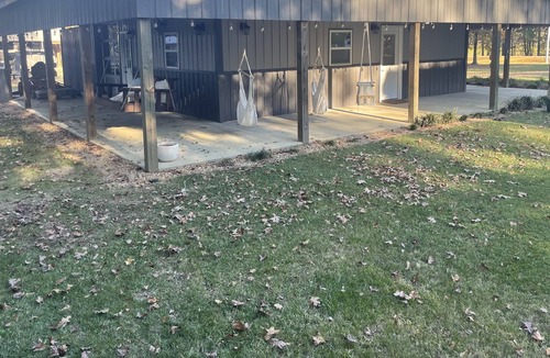 Selma House | Rustic Barn on Alabama River!
