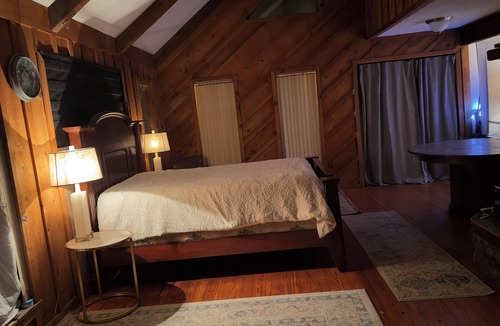 Chatawa Cabin | Rustic cabin on Tangipahoa River in Chatawa welcoming Louisianans in Mississippi